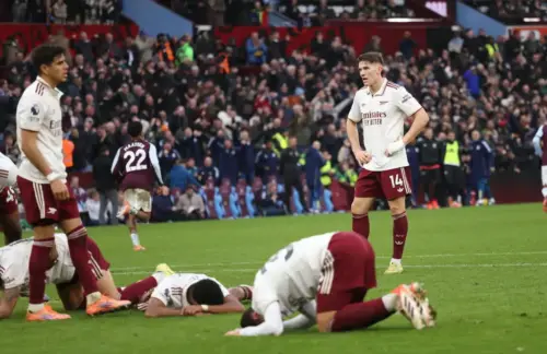 Arsenal's Familiar Struggle as Man City Closes In